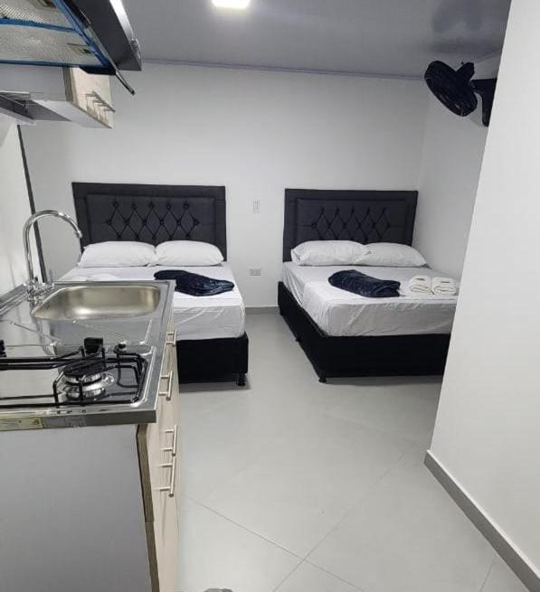 Hotel Medellin Calasanz Extérieur photo