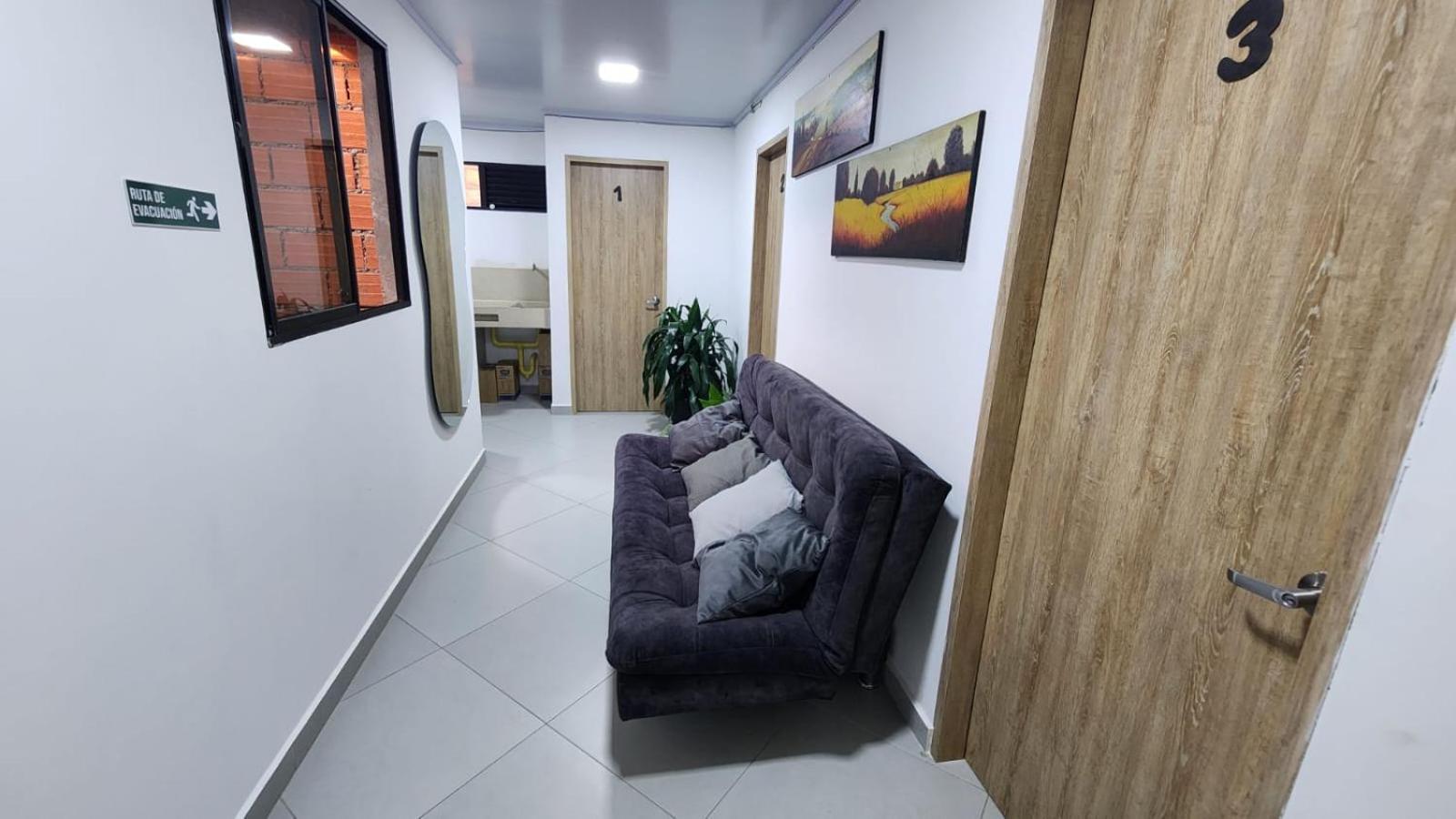 Hotel Medellin Calasanz Extérieur photo