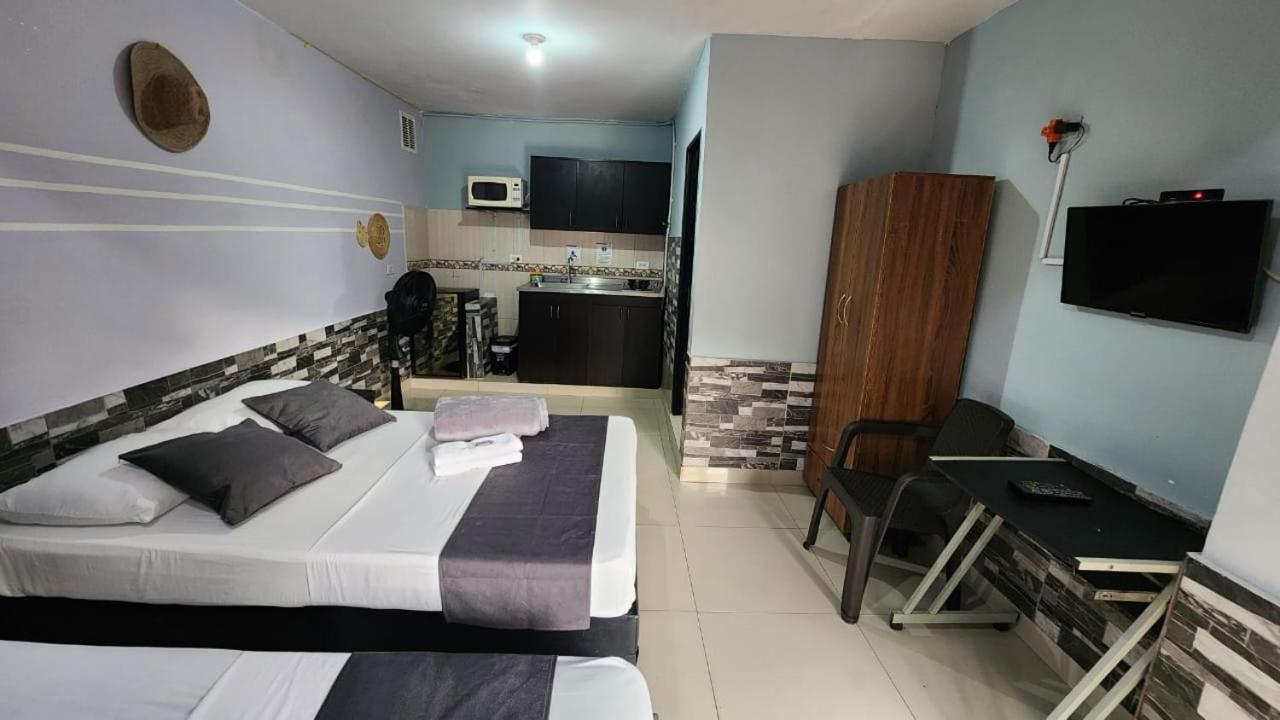 Hotel Medellin Calasanz Extérieur photo