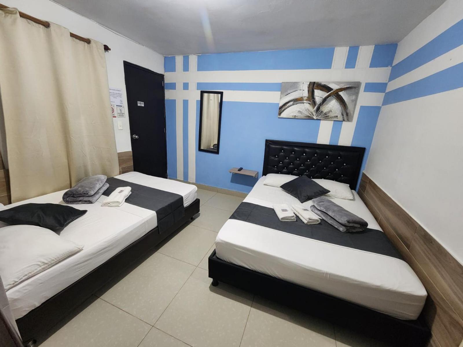 Hotel Medellin Calasanz Extérieur photo