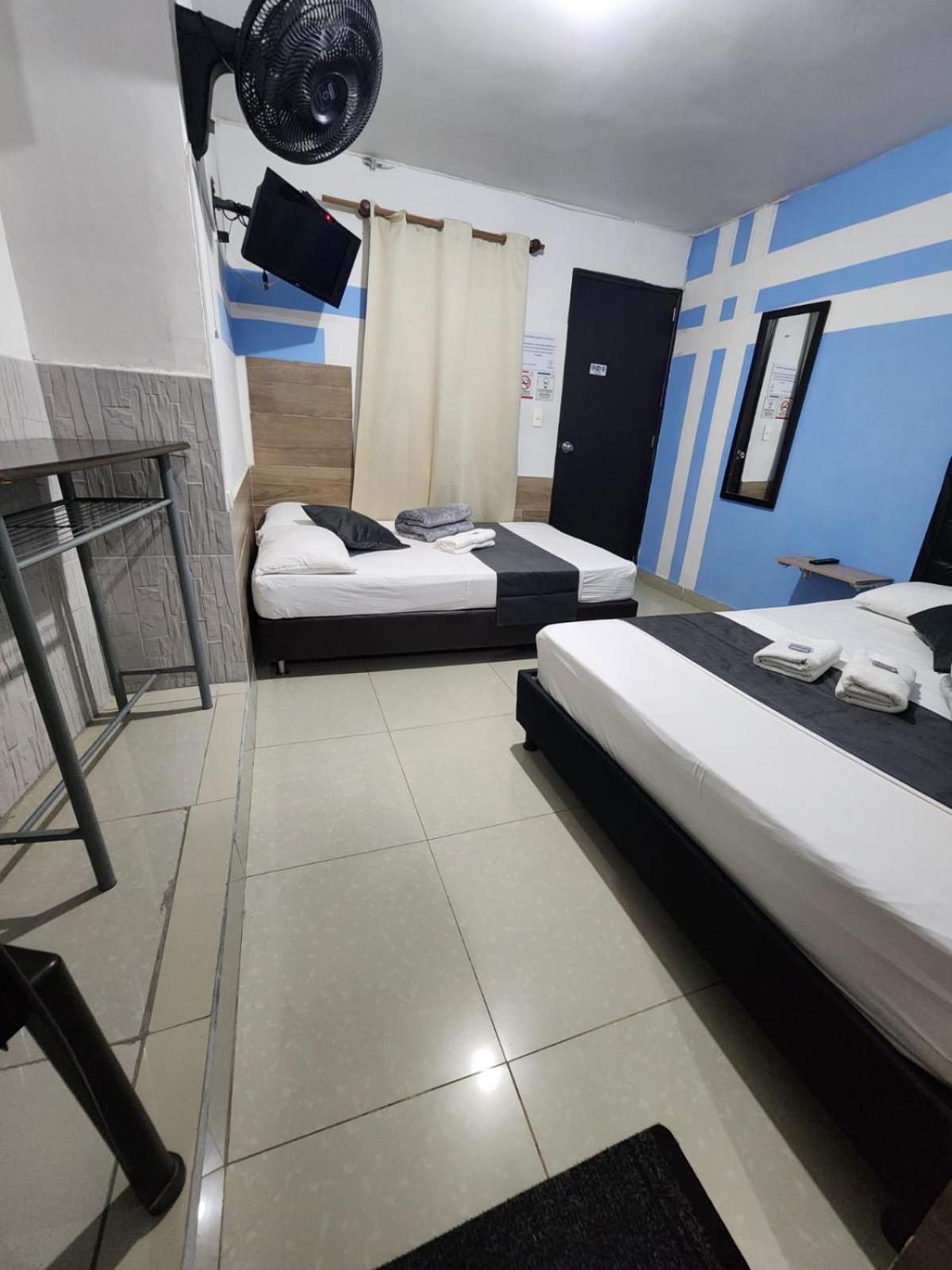 Hotel Medellin Calasanz Extérieur photo