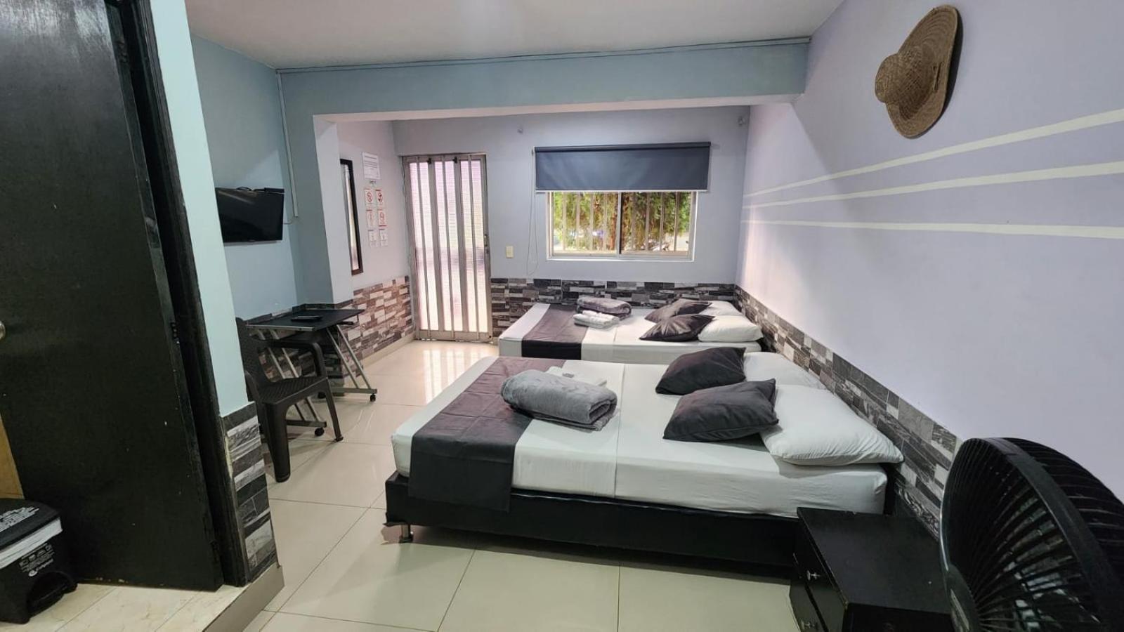 Hotel Medellin Calasanz Extérieur photo