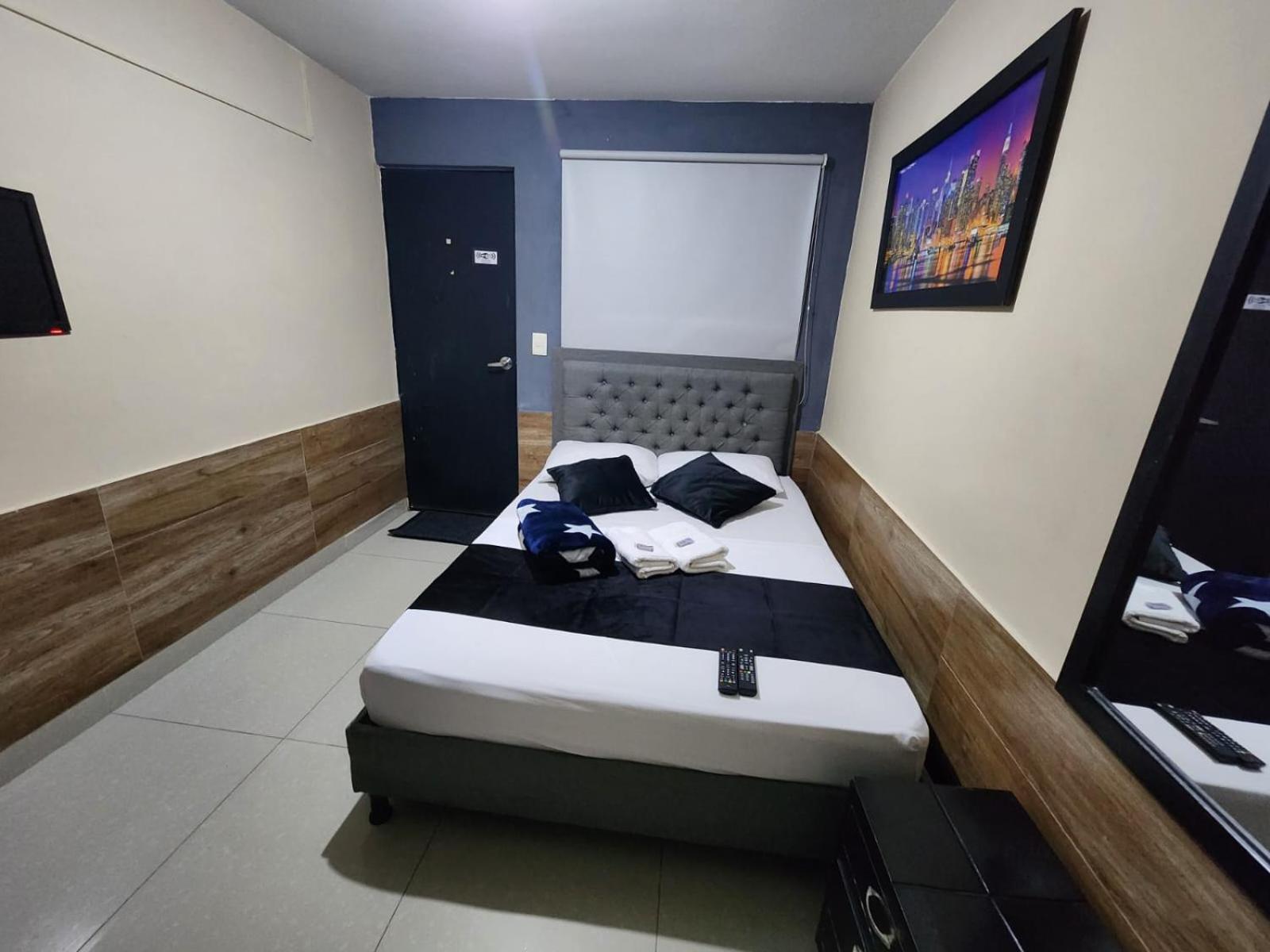 Hotel Medellin Calasanz Extérieur photo