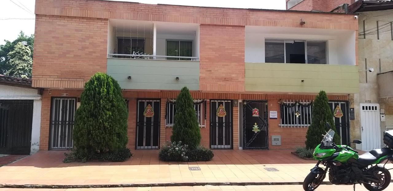 Hotel Medellin Calasanz Extérieur photo